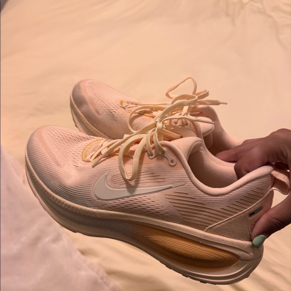 Nike Volmero 18